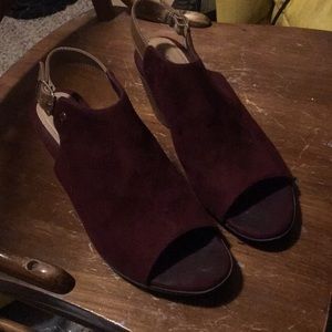 Burgundy Croft & Barrow suede heels